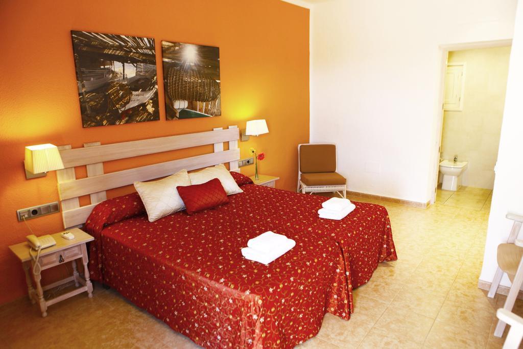 Hotel Ca Mari Playa Migjorn Room photo