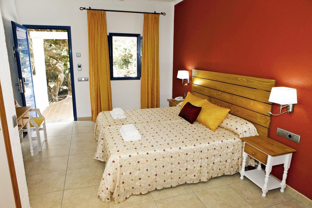 Hotel Ca Mari Playa Migjorn Room photo